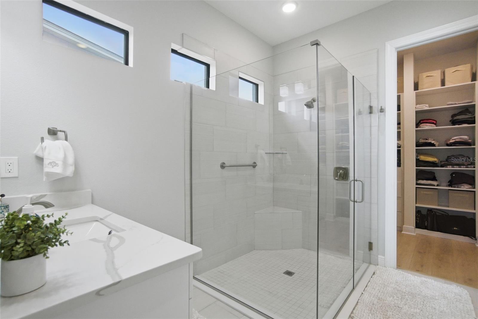 Image 31 of 71 For 5027 Kiva Circle