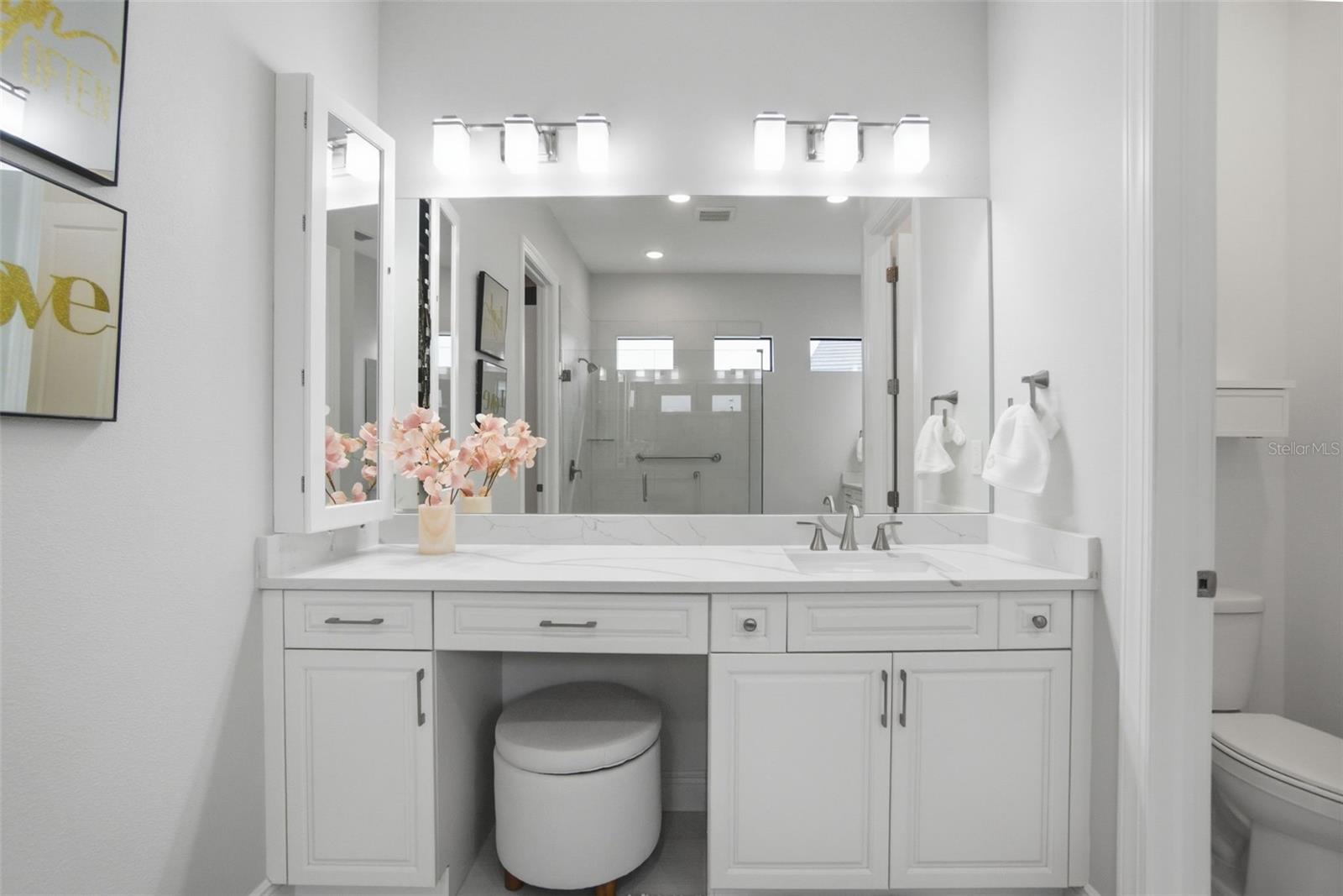 Image 32 of 71 For 5027 Kiva Circle