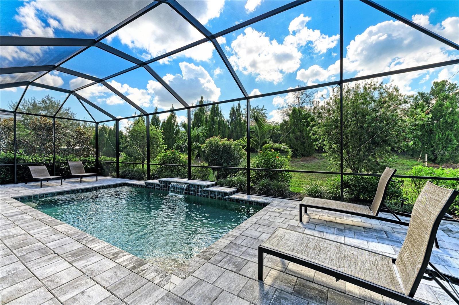 Image 22 of 39 For 17424 Cresswind Terrace