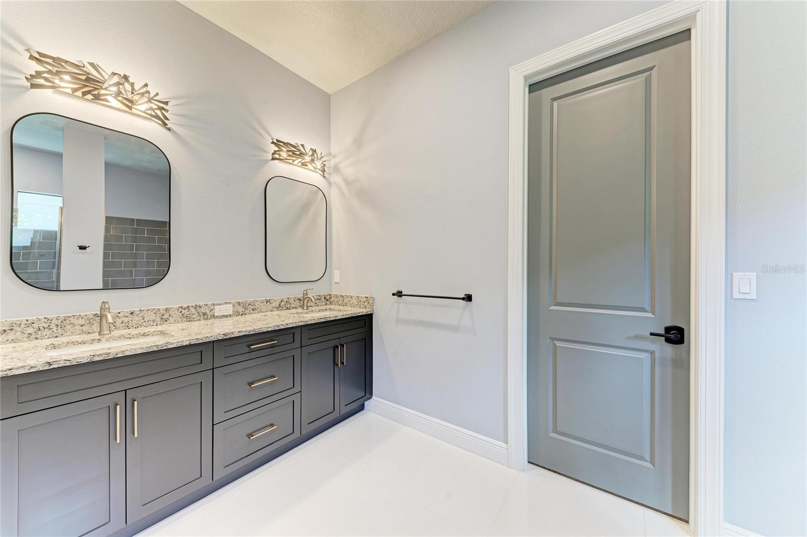 Image 9 of 39 For 17424 Cresswind Terrace