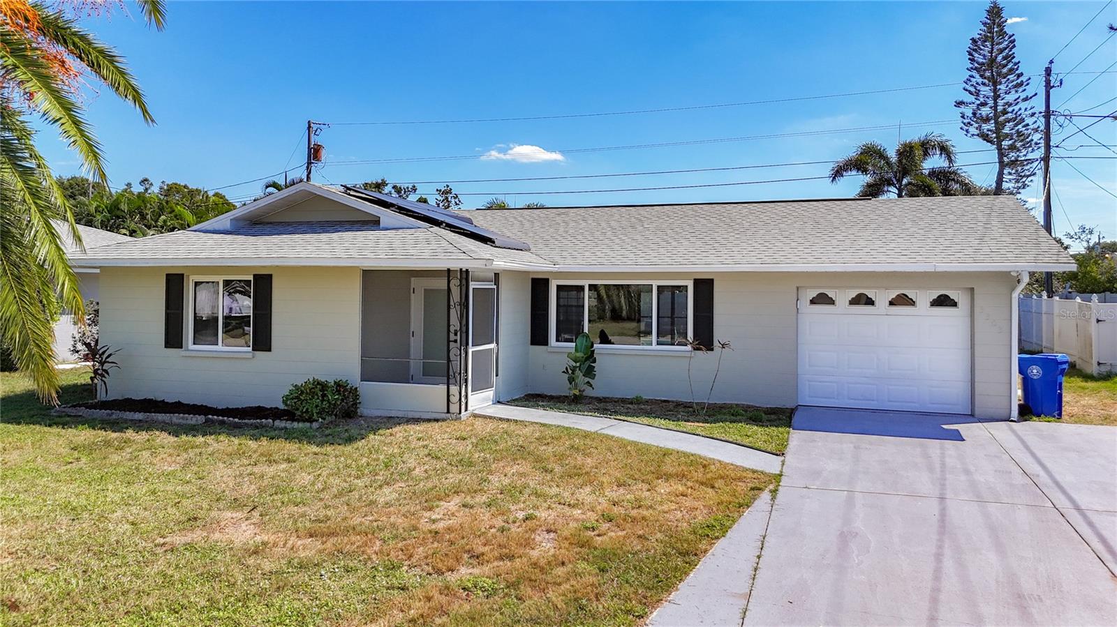 Details for 3303 Cambridge Drive W, BRADENTON, FL 34205