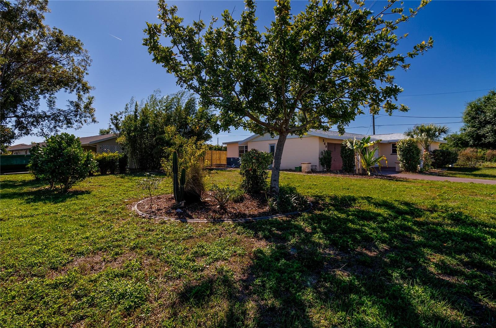 Image 15 of 16 For 269 Tarpon Boulevard Nw