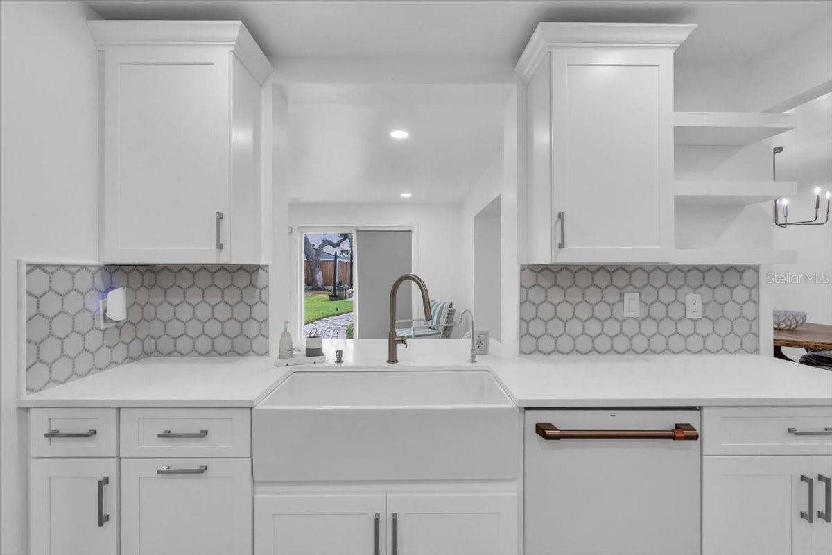 Image 12 of 42 For 8419 Sylvan Woods Drive