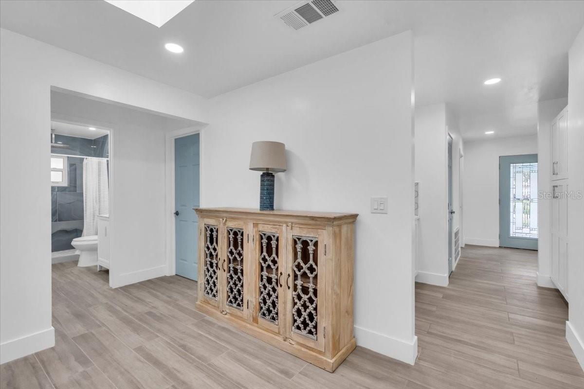 Image 21 of 42 For 8419 Sylvan Woods Drive