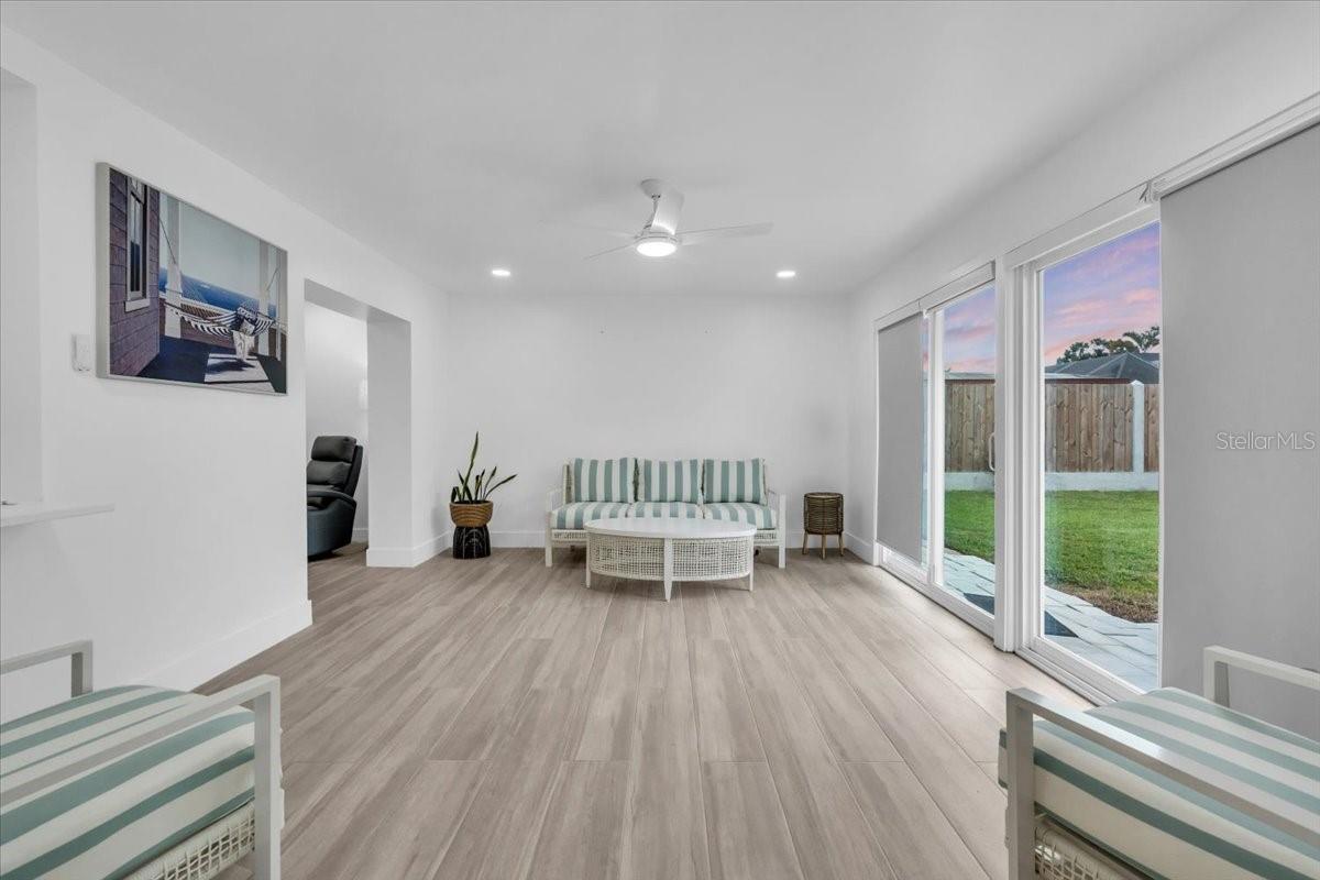 Image 23 of 42 For 8419 Sylvan Woods Drive
