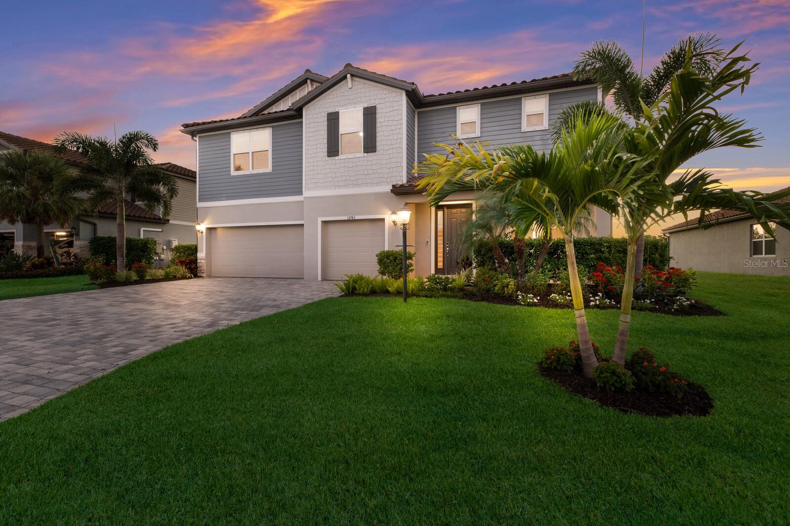Image 3 of 90 For 13742 Green Hammock Place