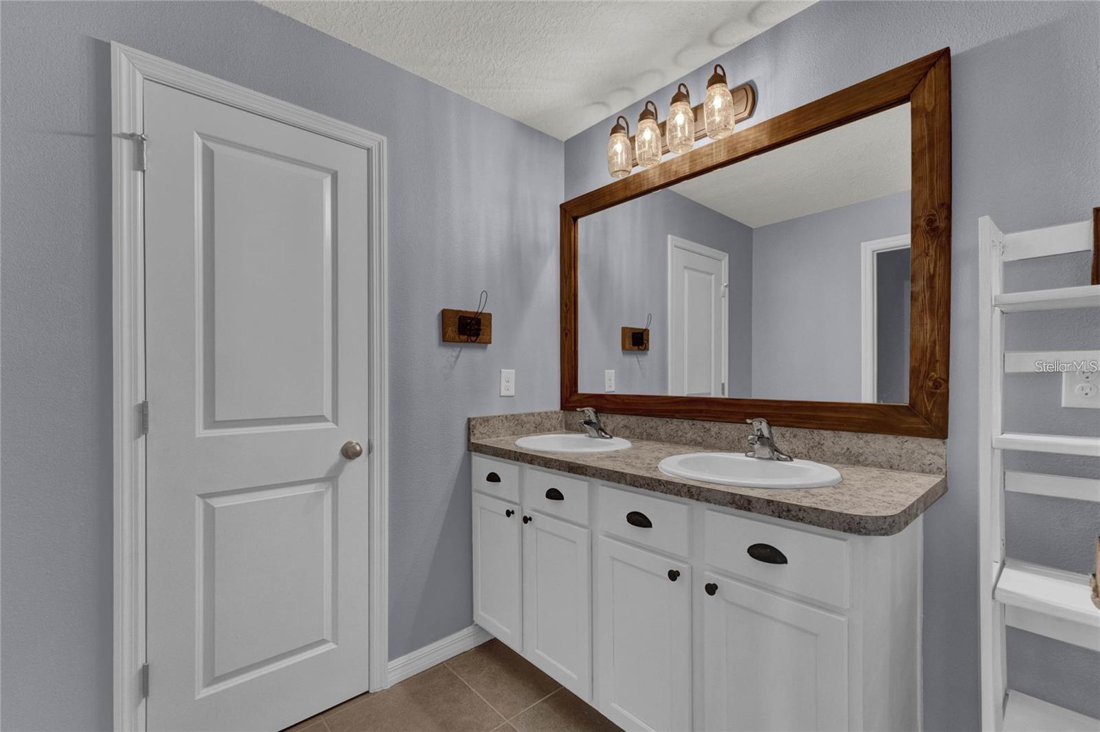 Image 13 of 16 For 5202 San Palermo Drive