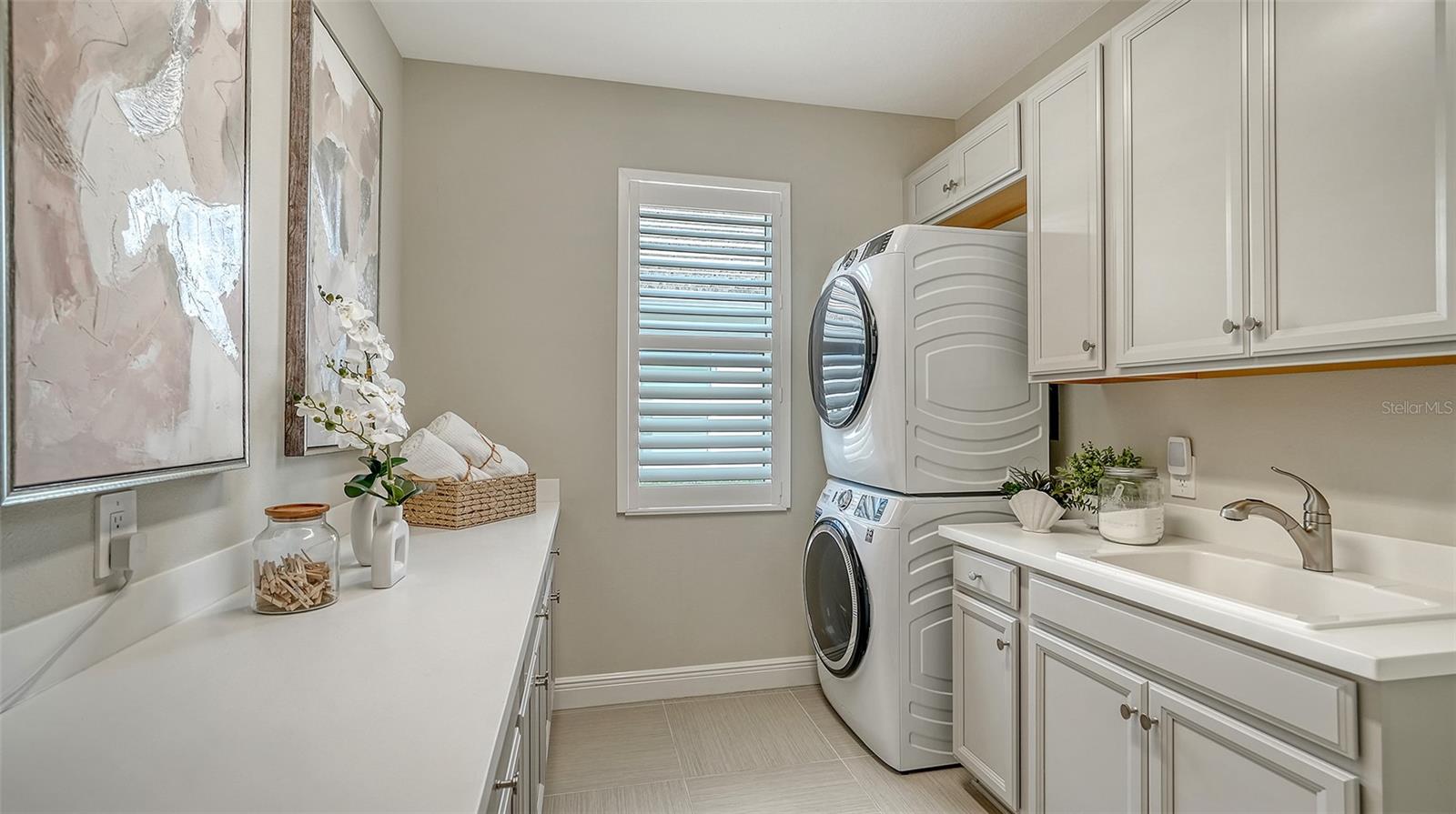 Image 33 of 81 For 8085 Tidal Pointe Way