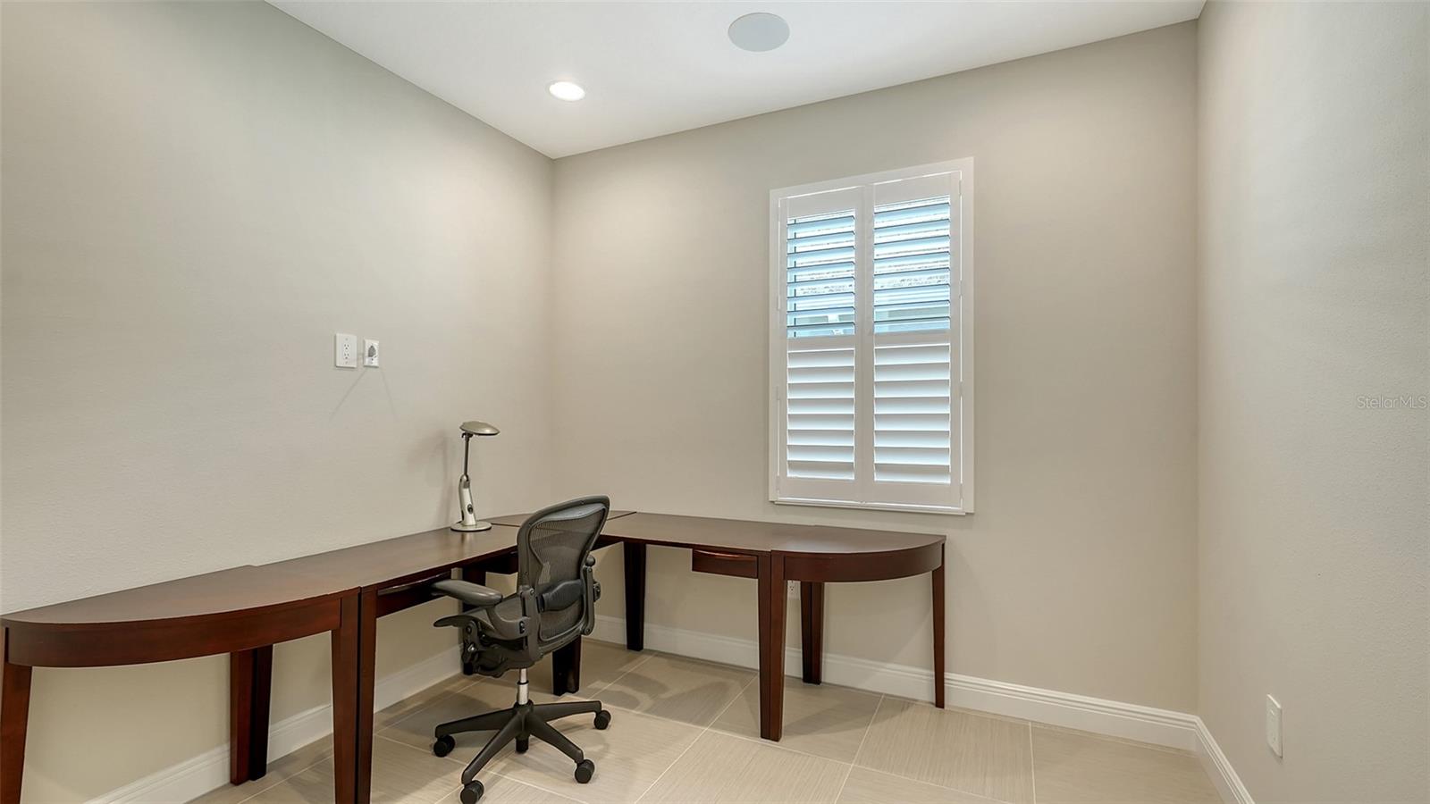 Image 34 of 81 For 8085 Tidal Pointe Way