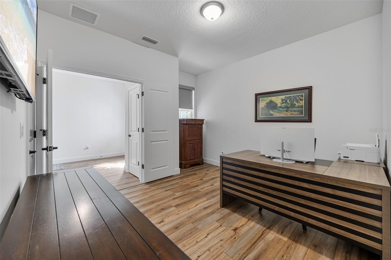 Image 15 of 79 For 11430 Gallatin Trail