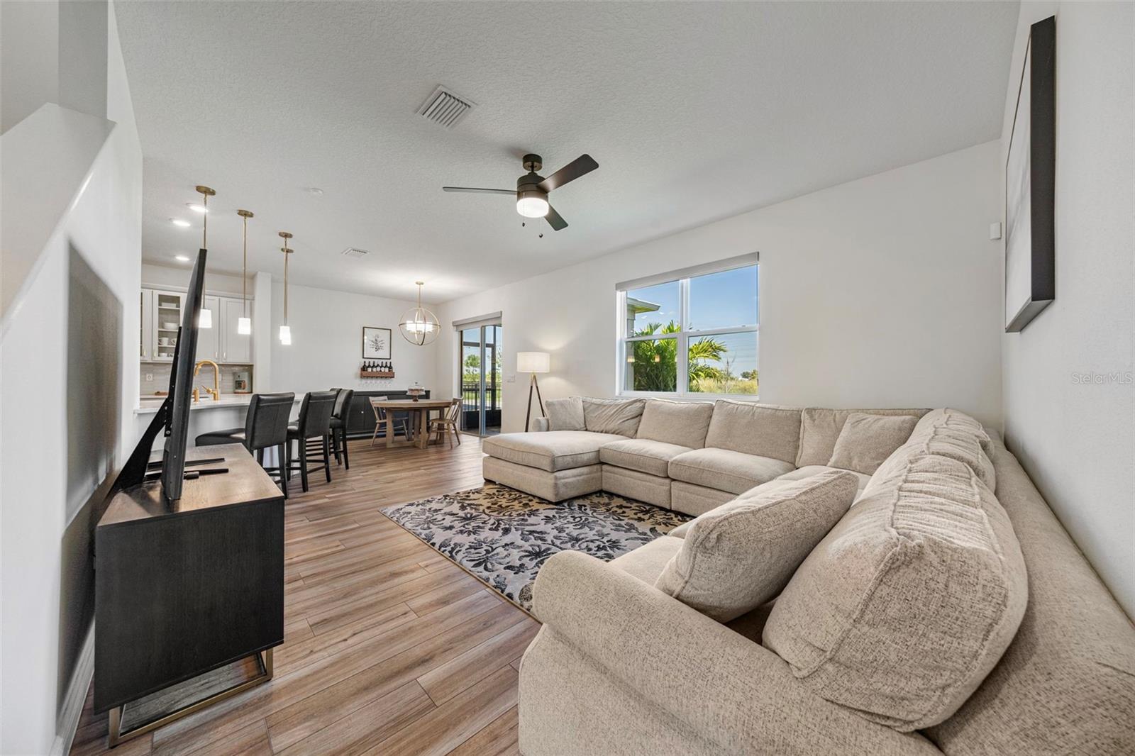 Image 21 of 79 For 11430 Gallatin Trail