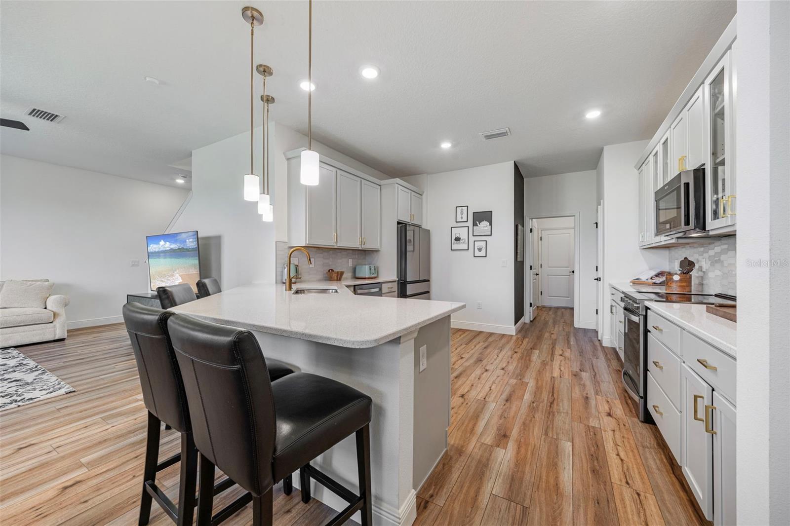 Image 25 of 79 For 11430 Gallatin Trail