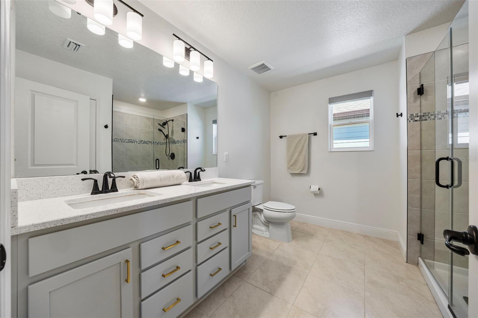 Image 5 of 79 For 11430 Gallatin Trail