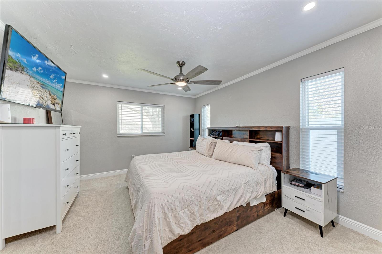 Image 19 of 35 For 4633 Glenbrooke Terrace