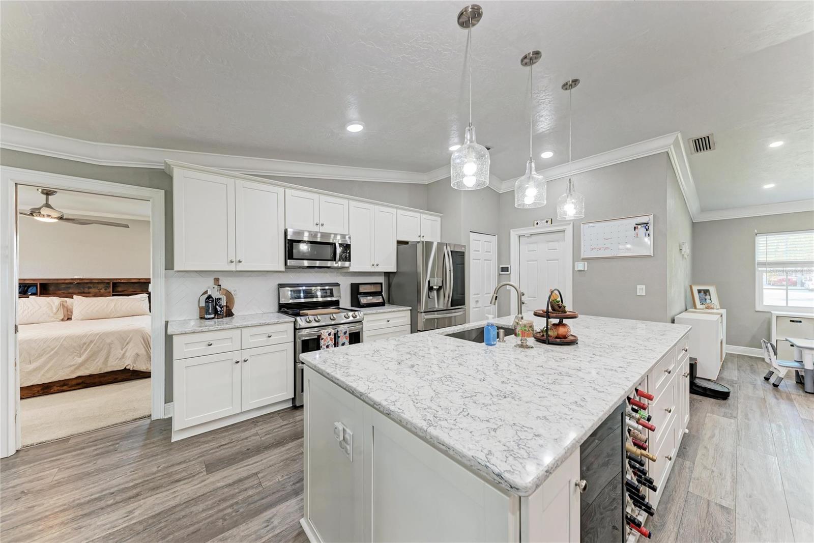 Image 9 of 35 For 4633 Glenbrooke Terrace