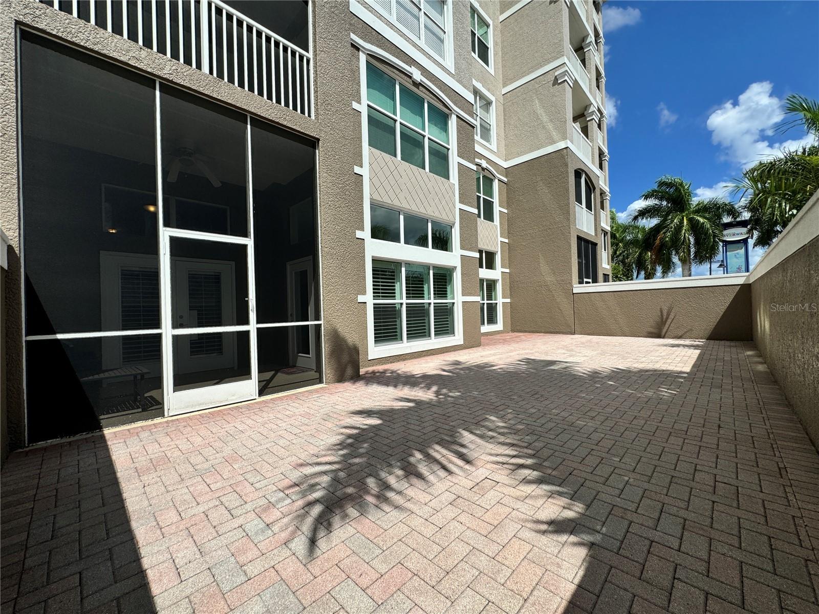 Image 24 of 43 For 808 3rd Avenue W 114