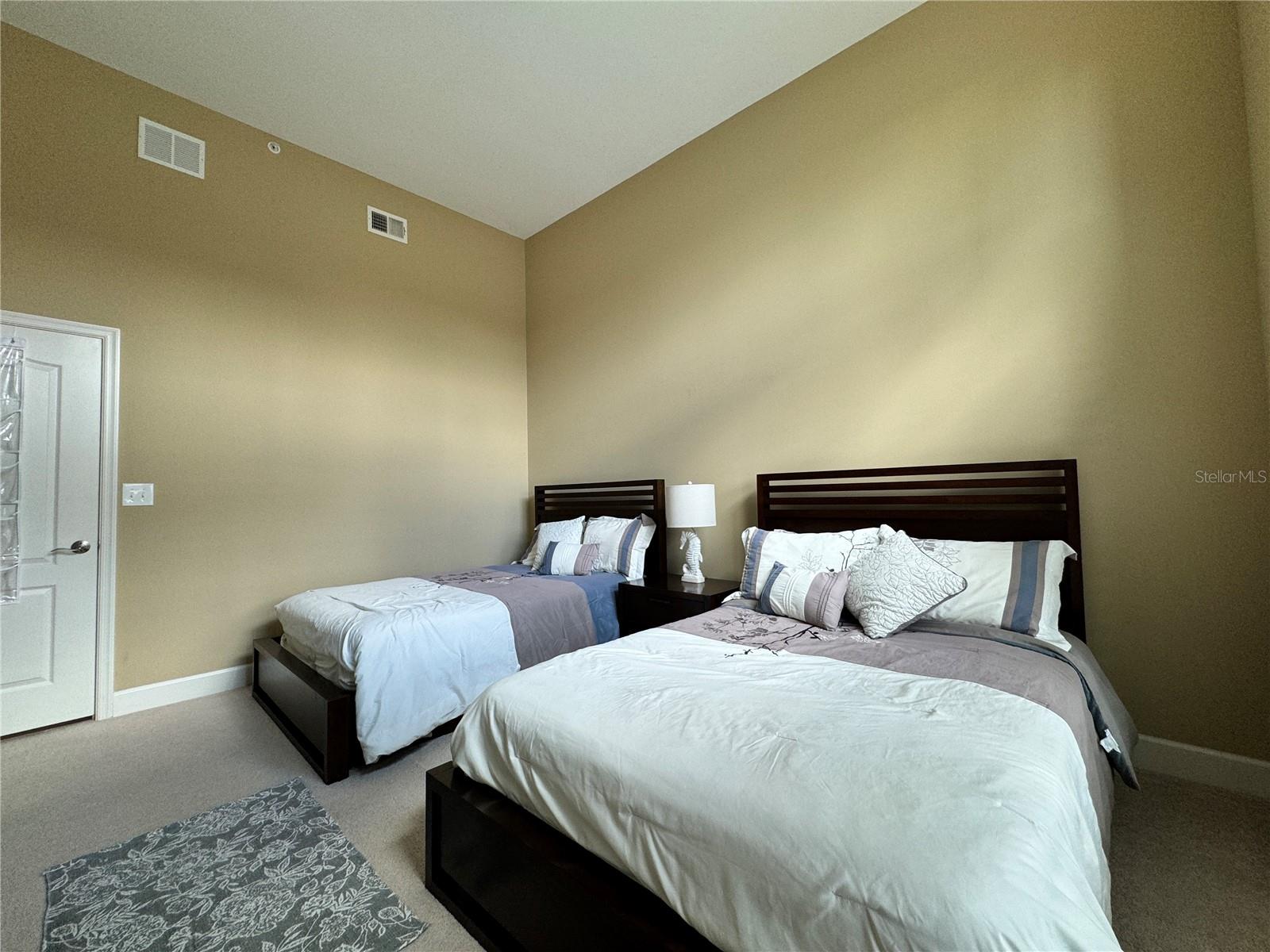 Image 27 of 43 For 808 3rd Avenue W 114