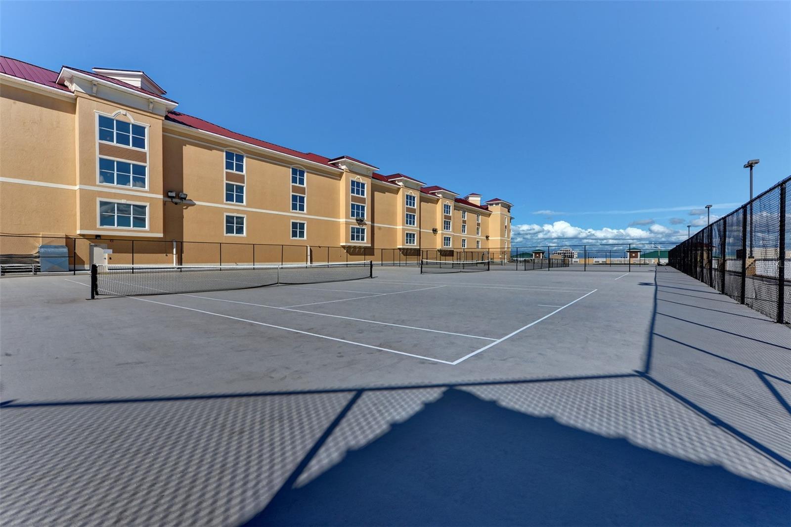 Image 42 of 43 For 808 3rd Avenue W 114