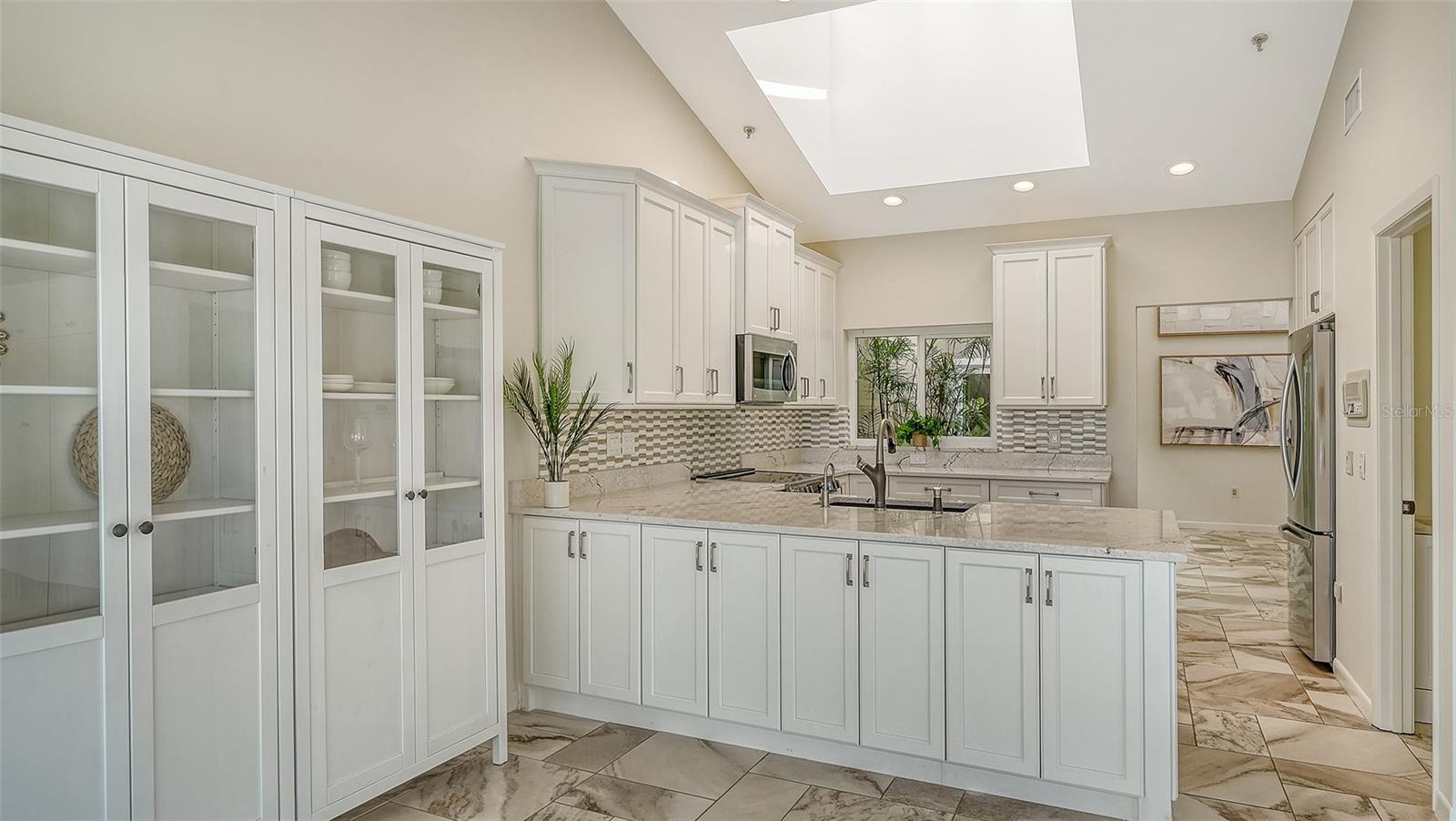 Image 13 of 61 For 2333 Harbour Oaks Drive