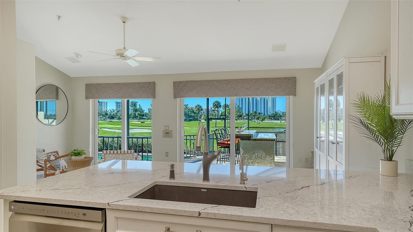 Image 17 of 61 For 2333 Harbour Oaks Drive