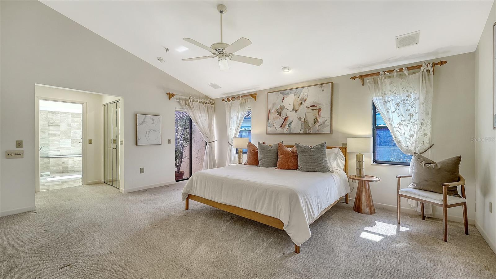 Image 20 of 61 For 2333 Harbour Oaks Drive