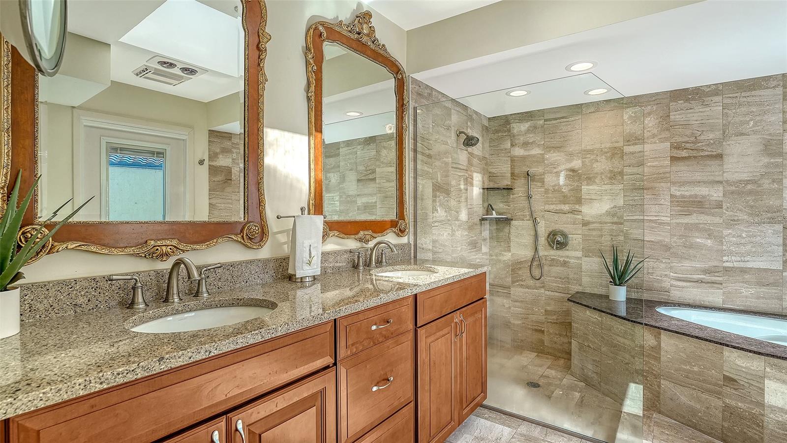 Image 22 of 61 For 2333 Harbour Oaks Drive