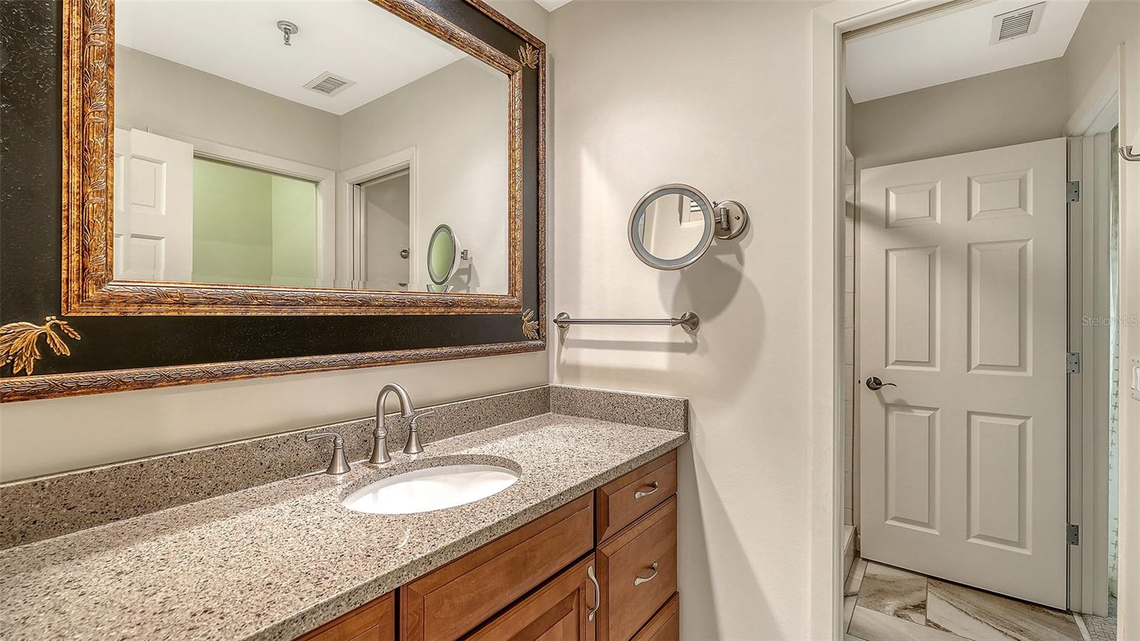 Image 29 of 61 For 2333 Harbour Oaks Drive