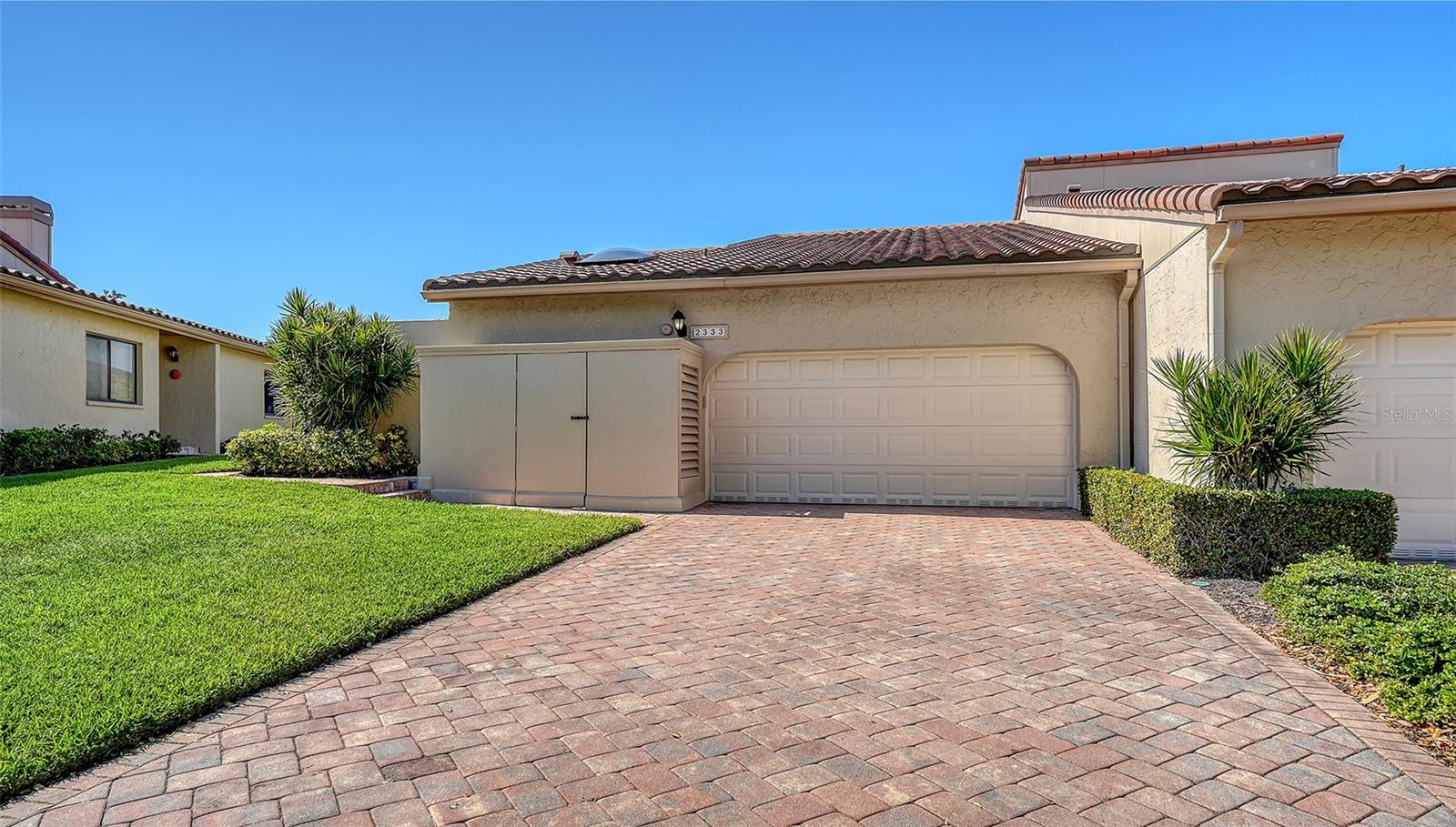 Image 34 of 61 For 2333 Harbour Oaks Drive