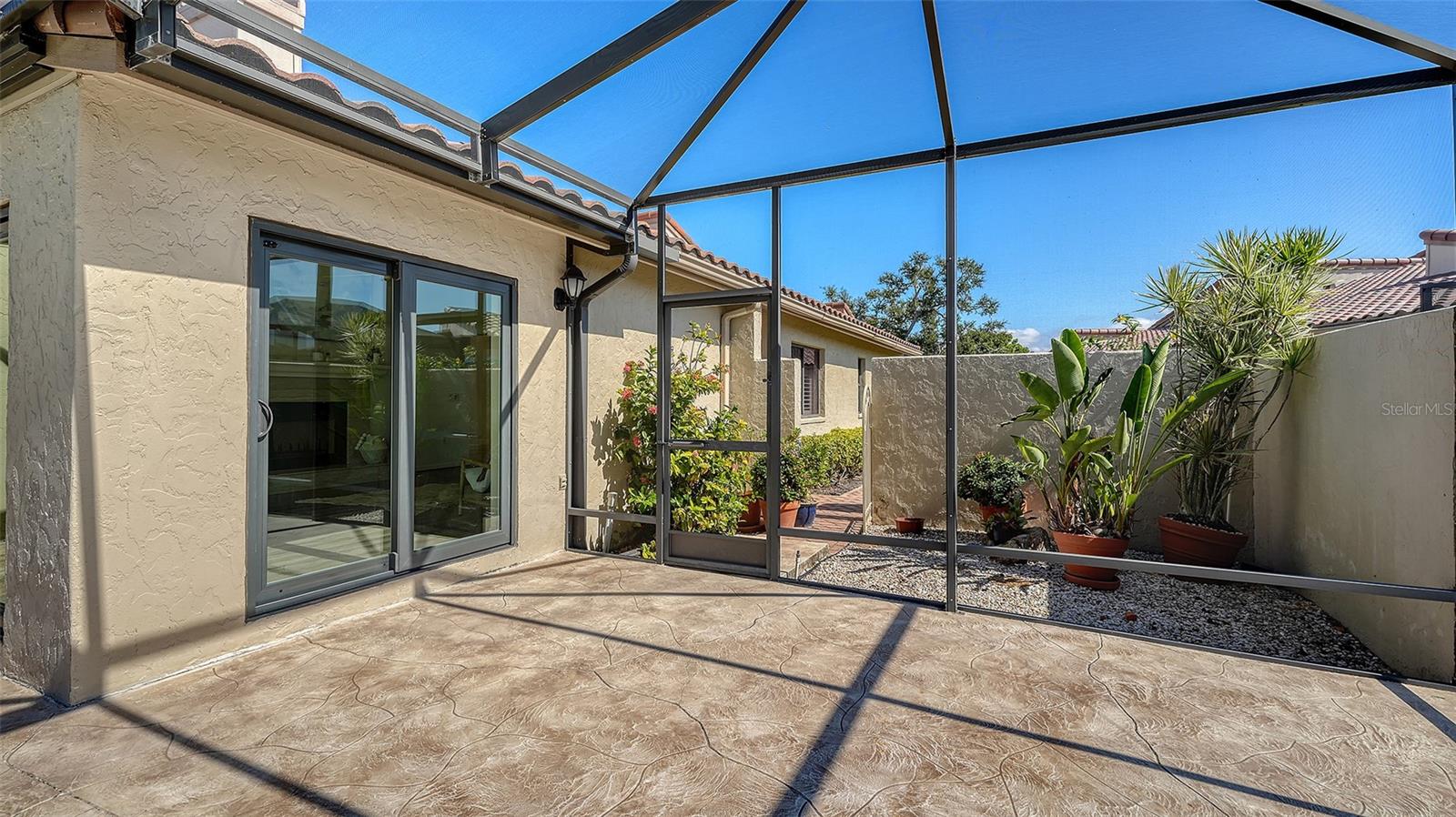 Image 42 of 61 For 2333 Harbour Oaks Drive