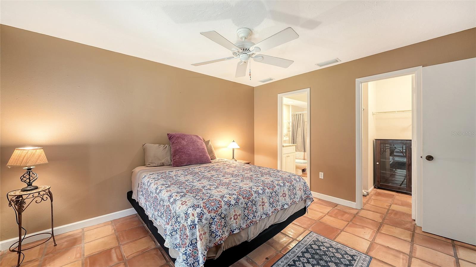 Image 23 of 33 For 734 Jefferson Avenue 734