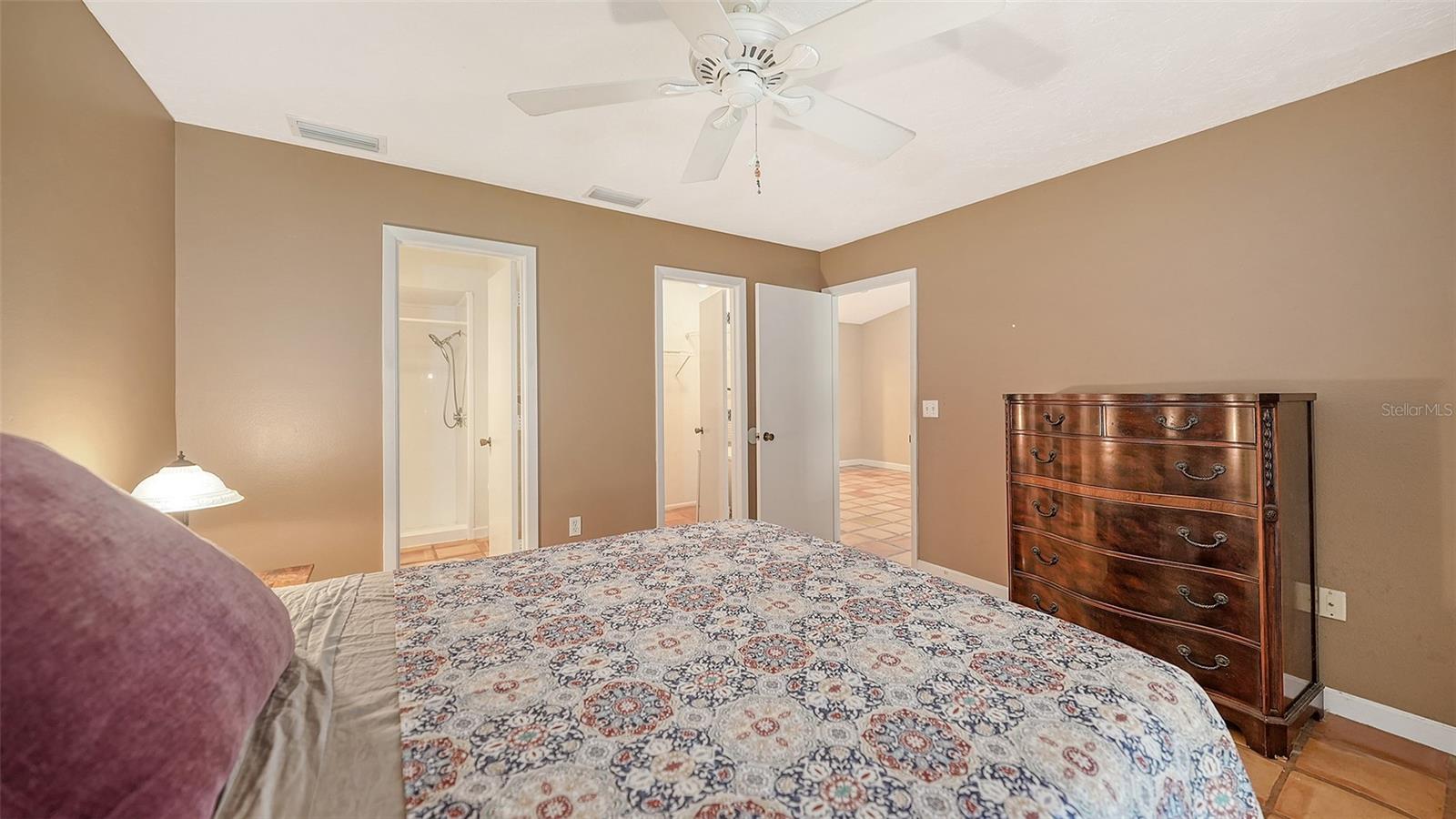 Image 24 of 33 For 734 Jefferson Avenue 734