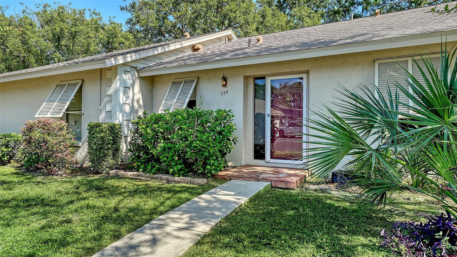 Image 5 of 33 For 734 Jefferson Avenue 734