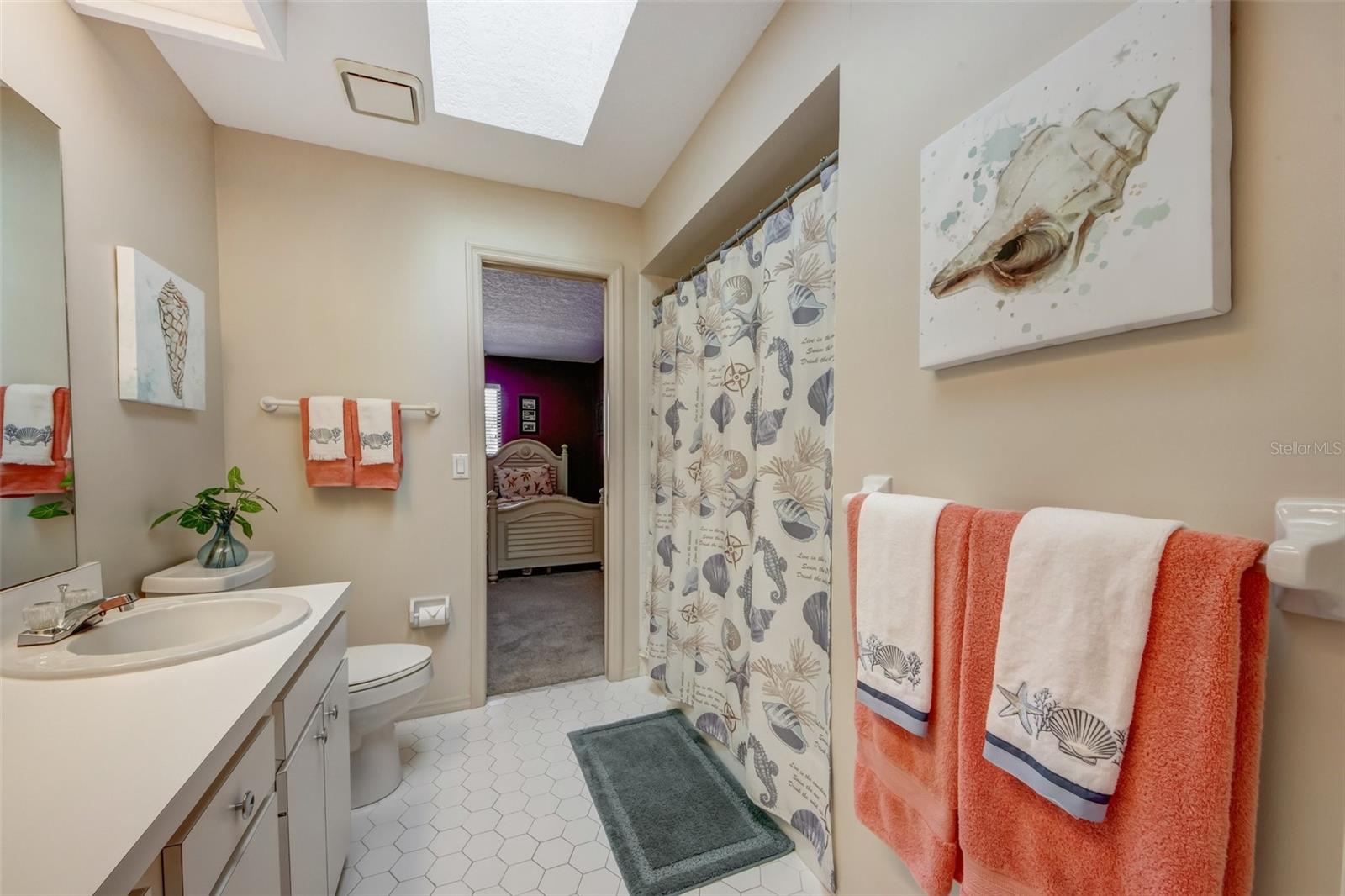 Image 14 of 41 For 3401 Avenida Madera  B