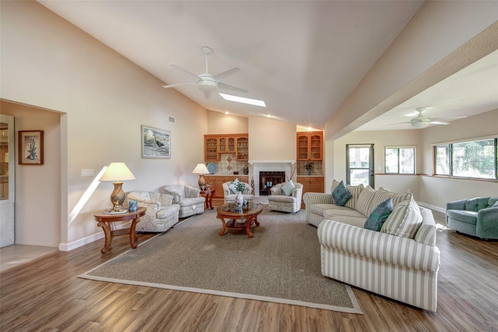 Image 29 of 41 For 3401 Avenida Madera  B