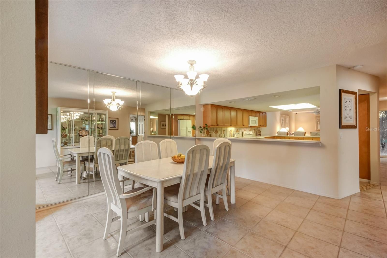 Image 31 of 41 For 3401 Avenida Madera  B