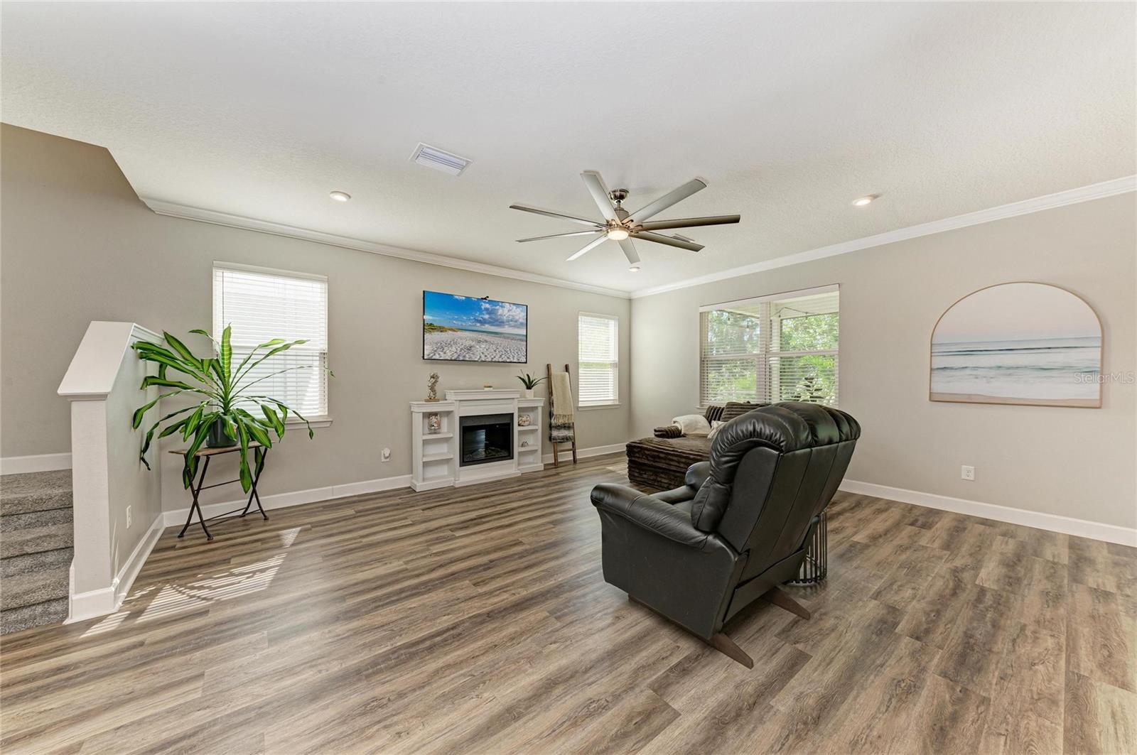 Image 3 of 62 For 8523 Rain Lily Crossing