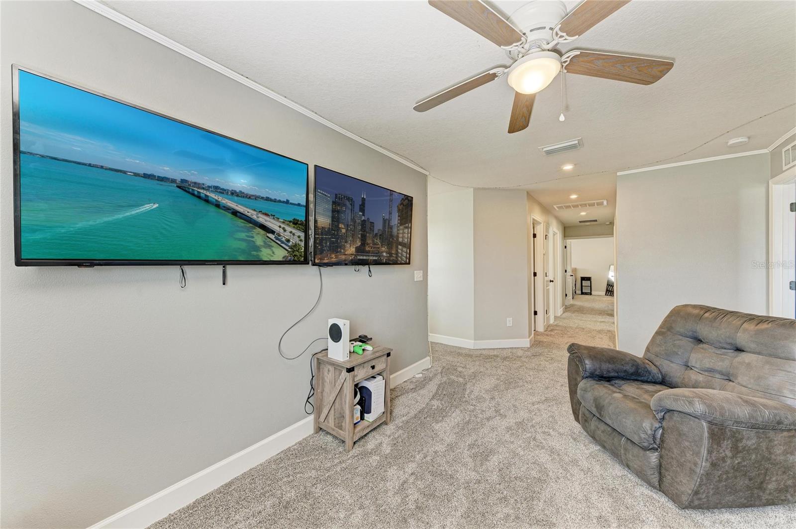 Image 38 of 62 For 8523 Rain Lily Crossing