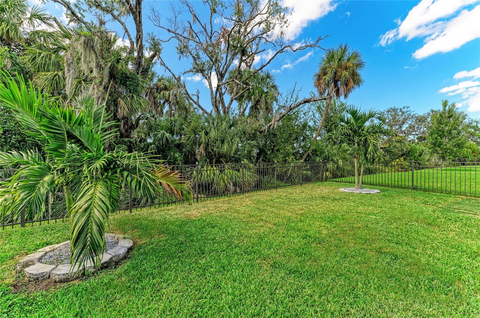 Image 48 of 62 For 8523 Rain Lily Crossing