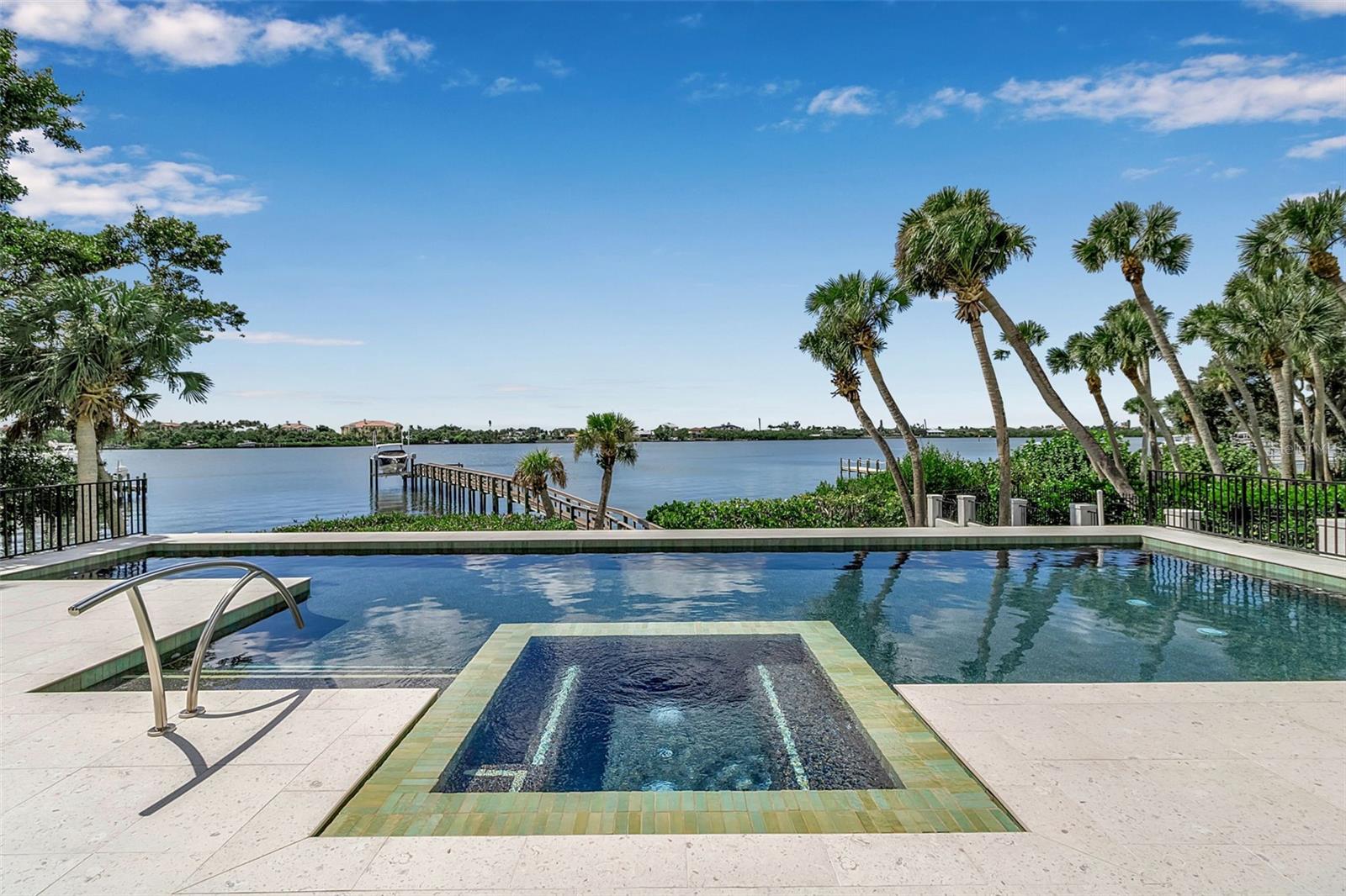 Image 13 of 83 For 2513 Bayshore Road