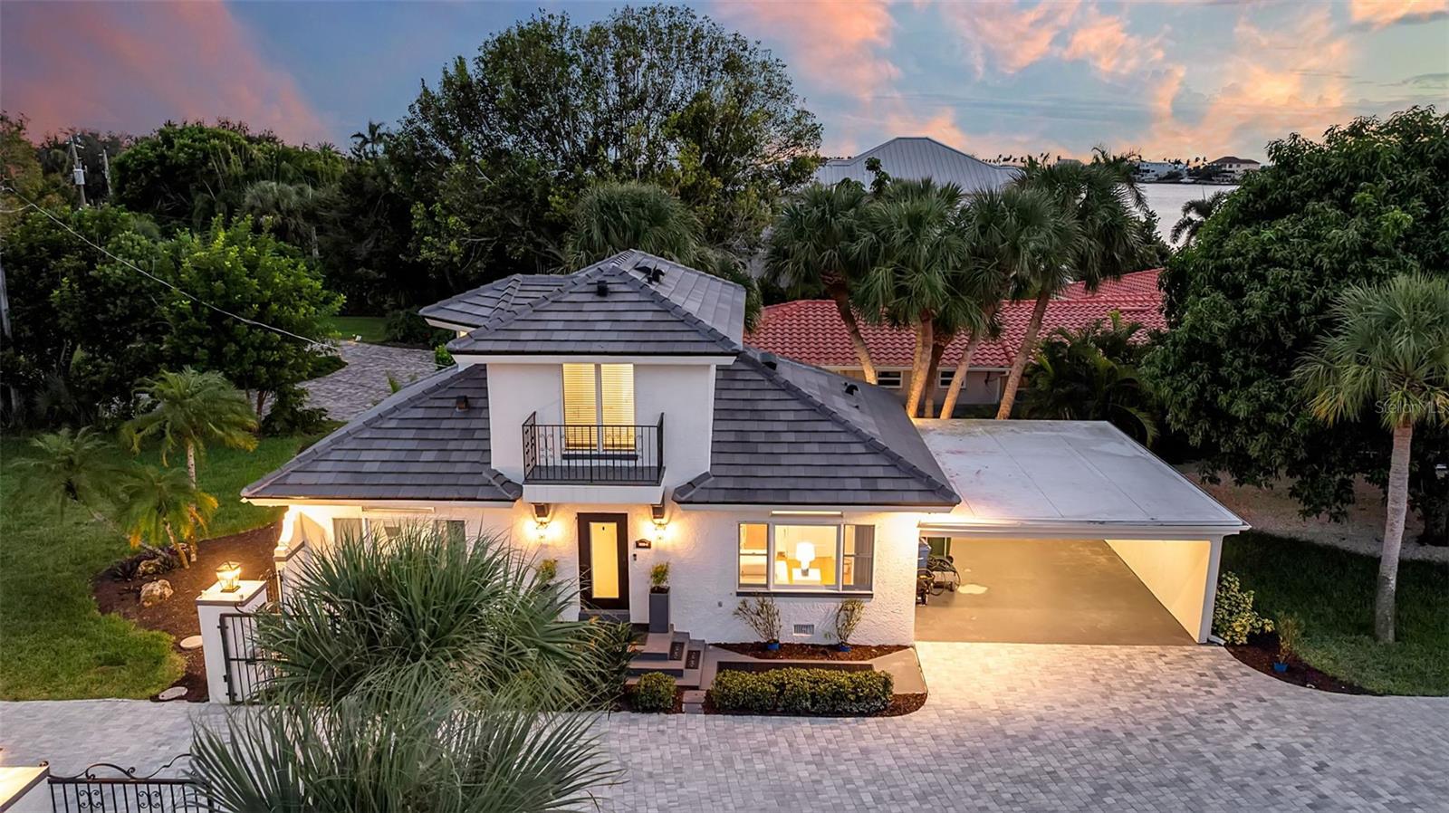 Image 3 of 83 For 2513 Bayshore Road