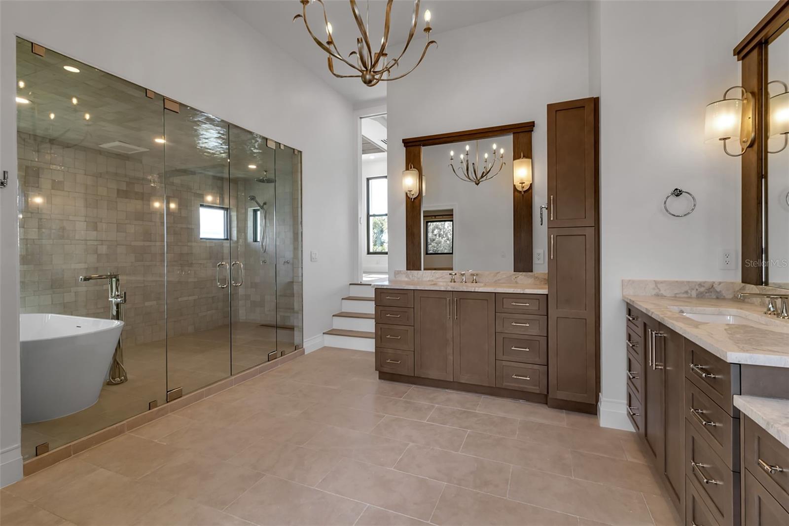 Image 39 of 83 For 2513 Bayshore Road