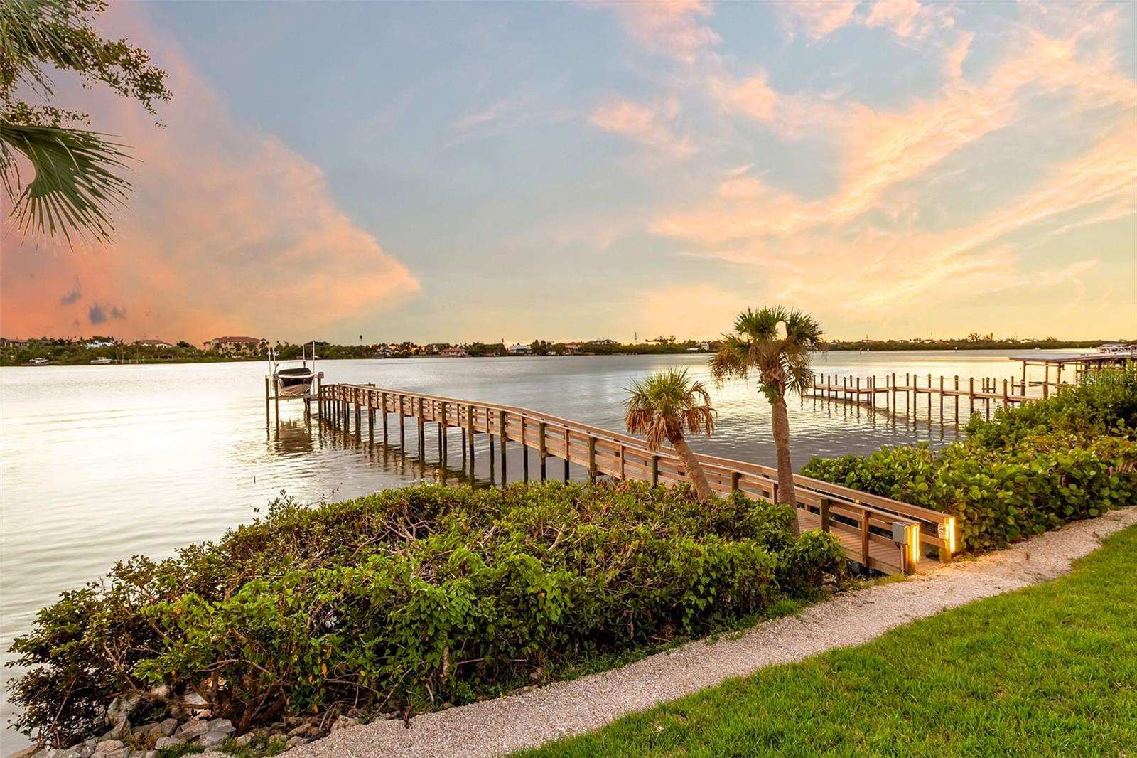 Image 55 of 83 For 2513 Bayshore Road