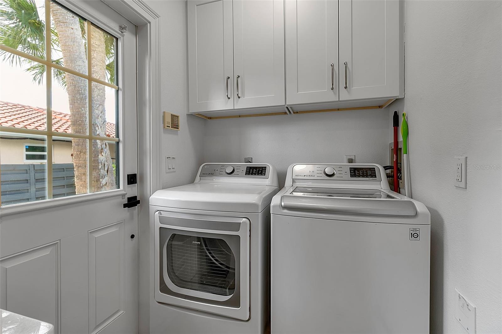 Image 78 of 83 For 2513 Bayshore Road