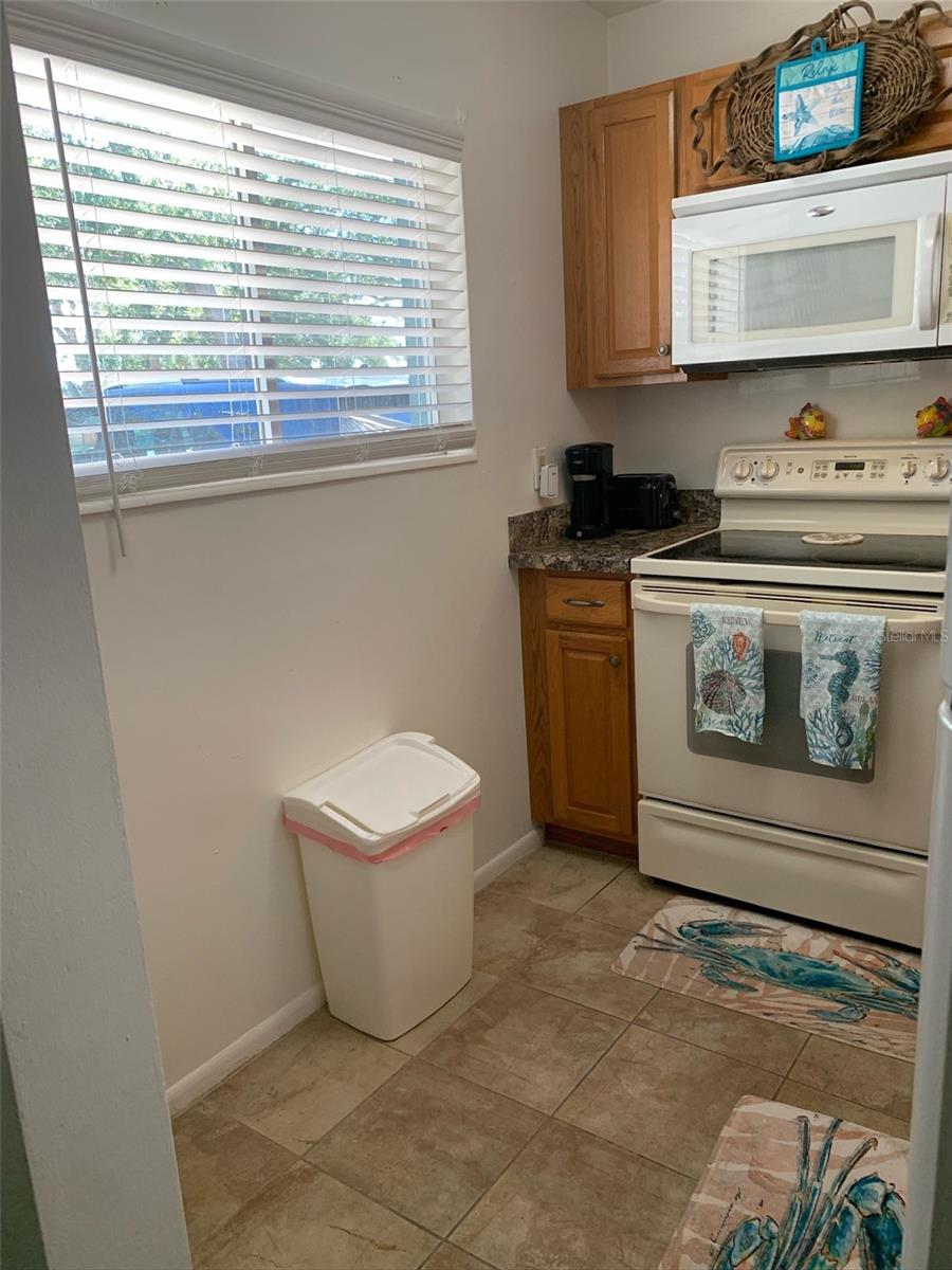 Image 21 of 25 For 10004 Cortez Road W 102