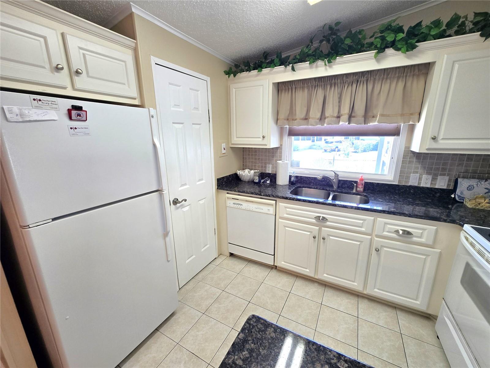 Image 5 of 22 For 8503 Princess Court