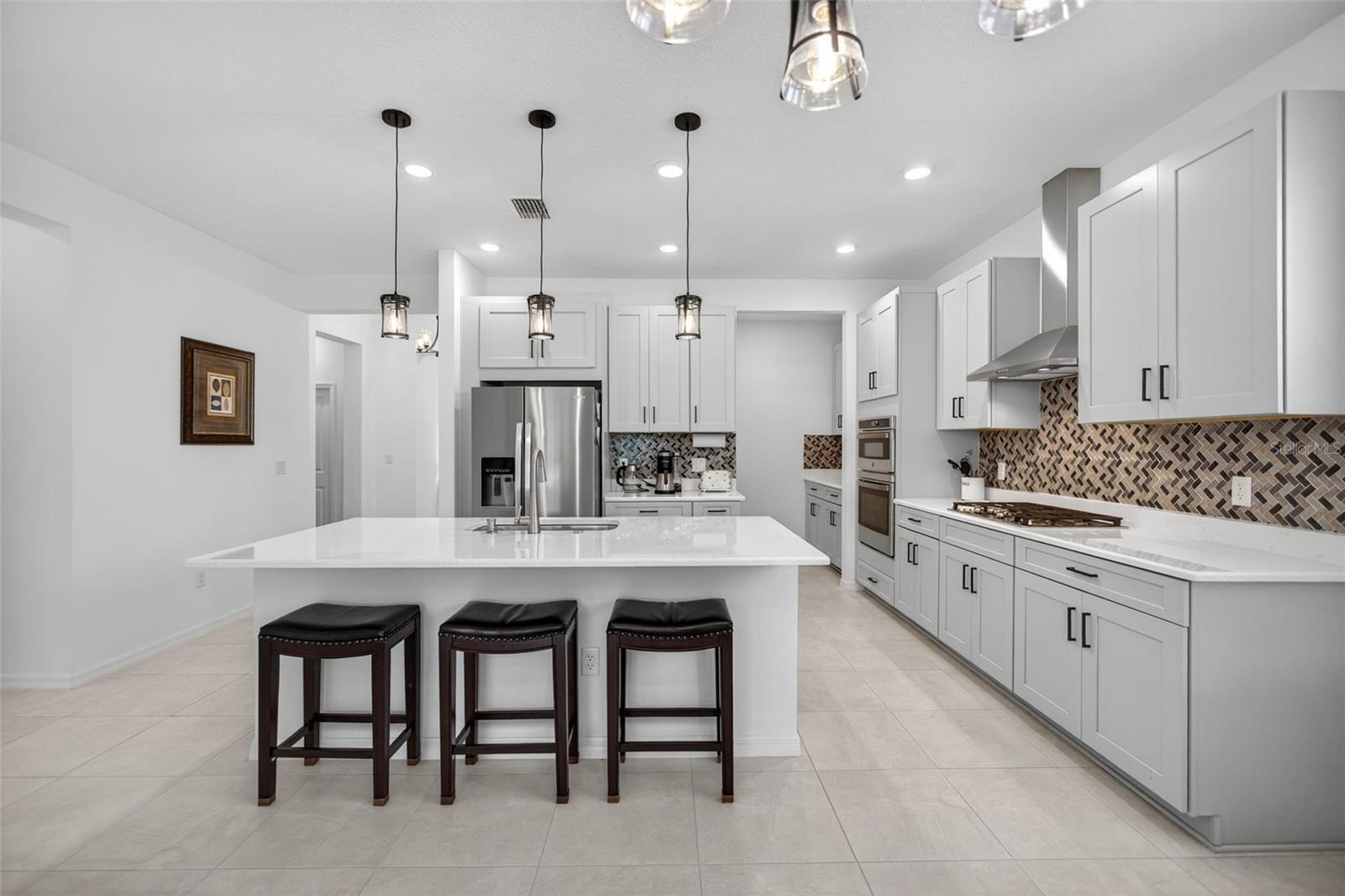 Image 13 of 47 For 16426 Paynes Mill Drive