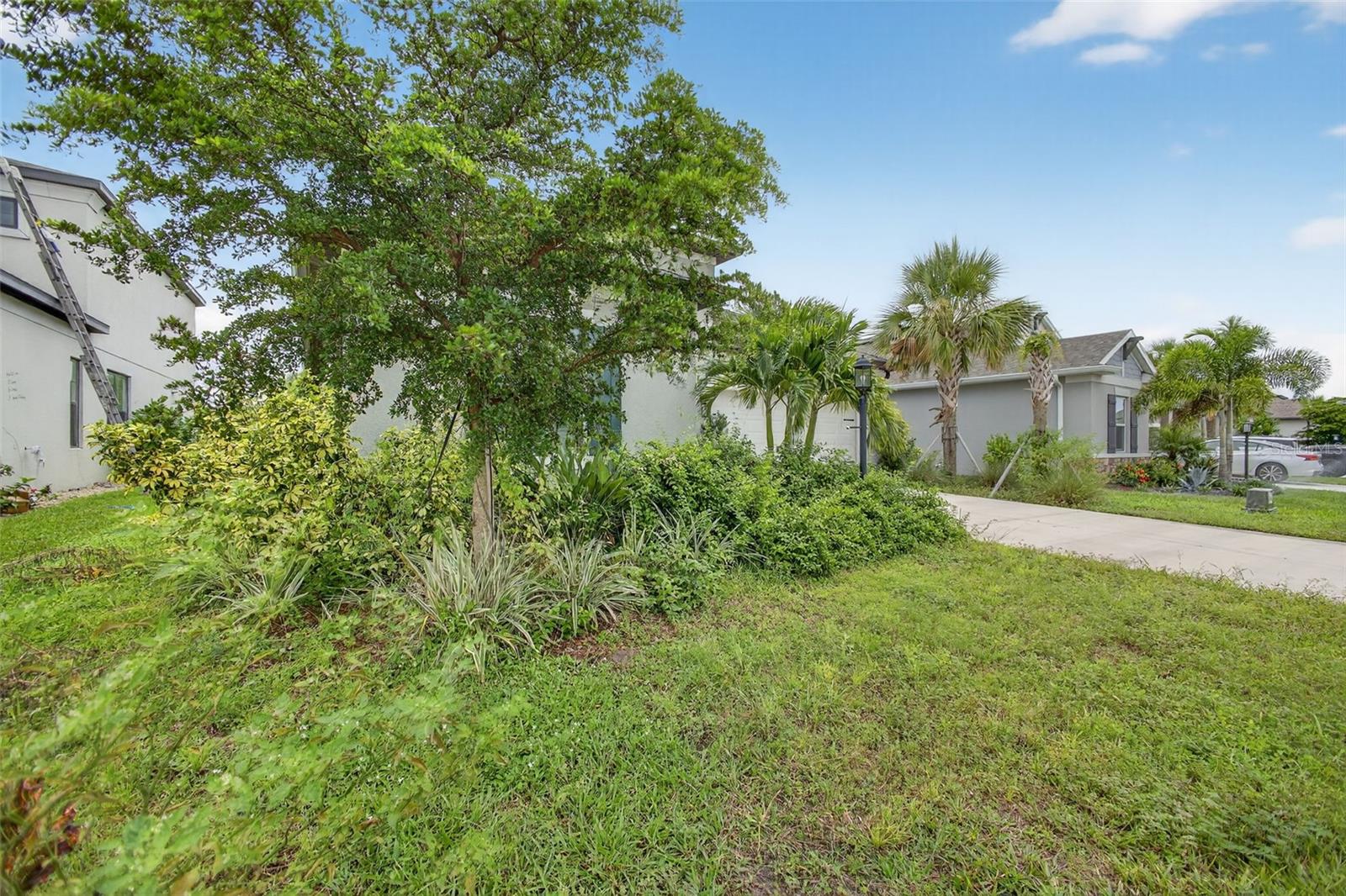 Image 2 of 47 For 16426 Paynes Mill Drive