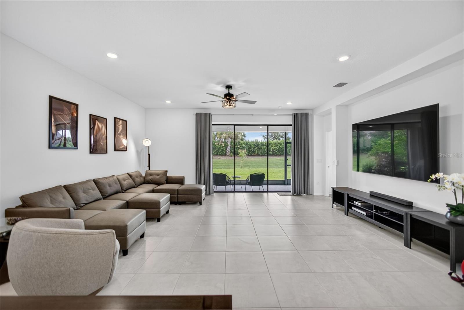 Image 22 of 47 For 16426 Paynes Mill Drive