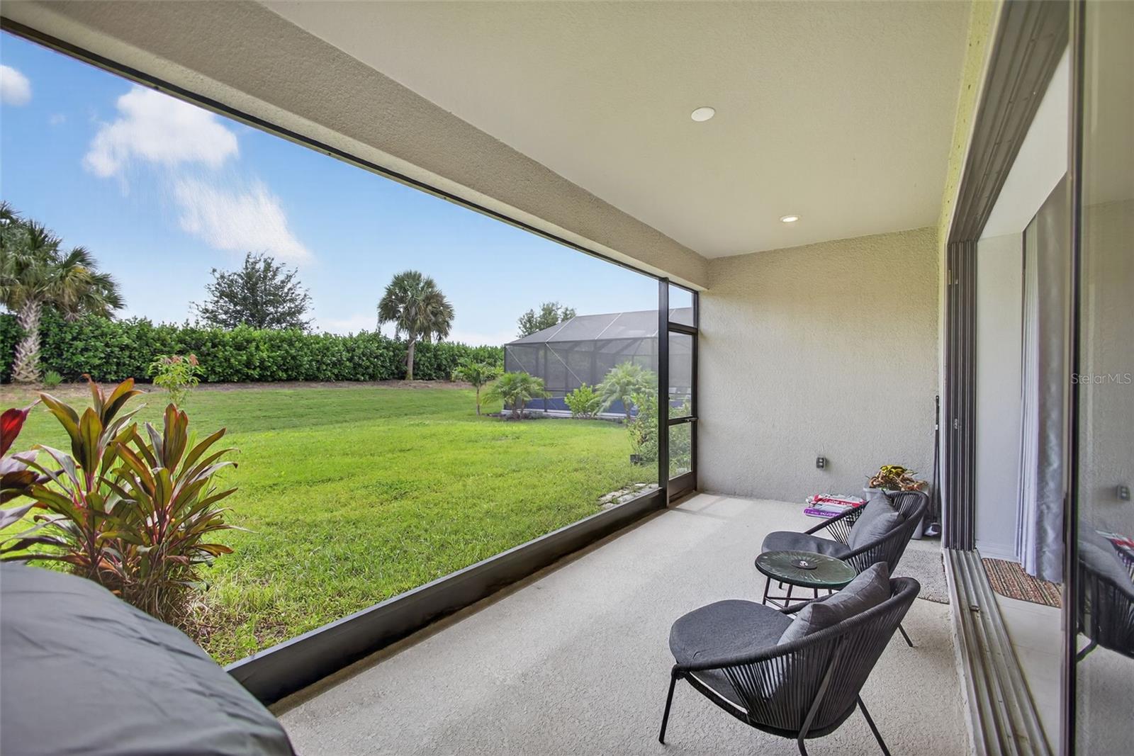 Image 43 of 47 For 16426 Paynes Mill Drive