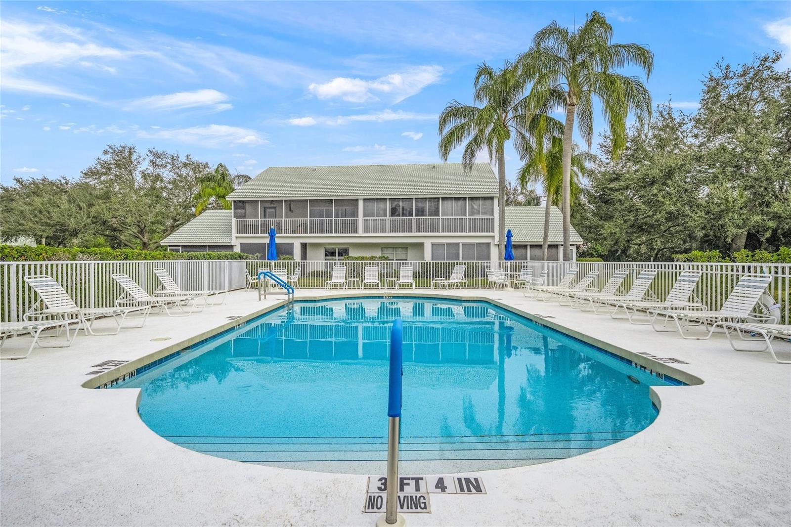 Image 39 of 55 For 5528 Fair Oaks Street